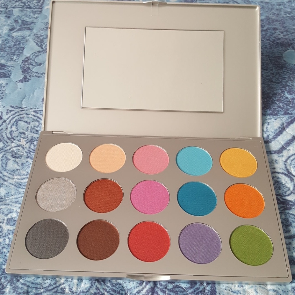 Makeup palette  by Kryolan